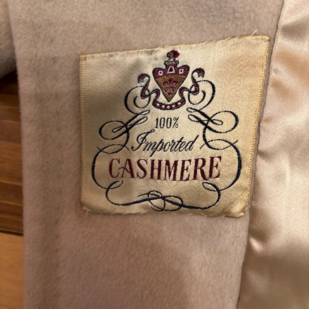 Very Vintage Cashmere Coat - Picture 5 of 8